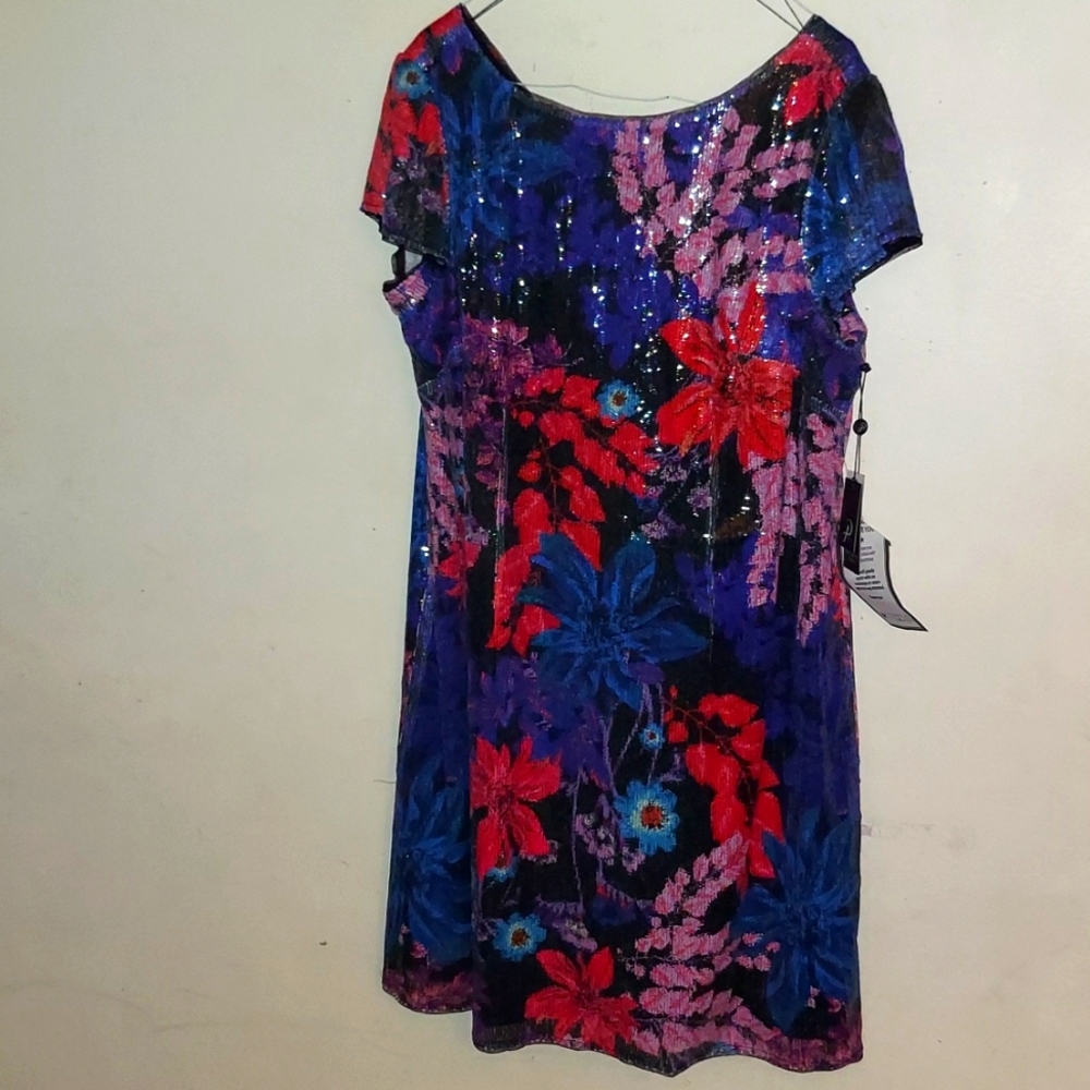 SIZE 18W Adrianna Papell multi colored sequin Dress very flattering